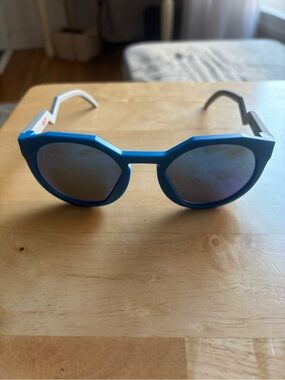 Oakley HSTN Matte Sapphire Prizm Sapphire Sunglasses